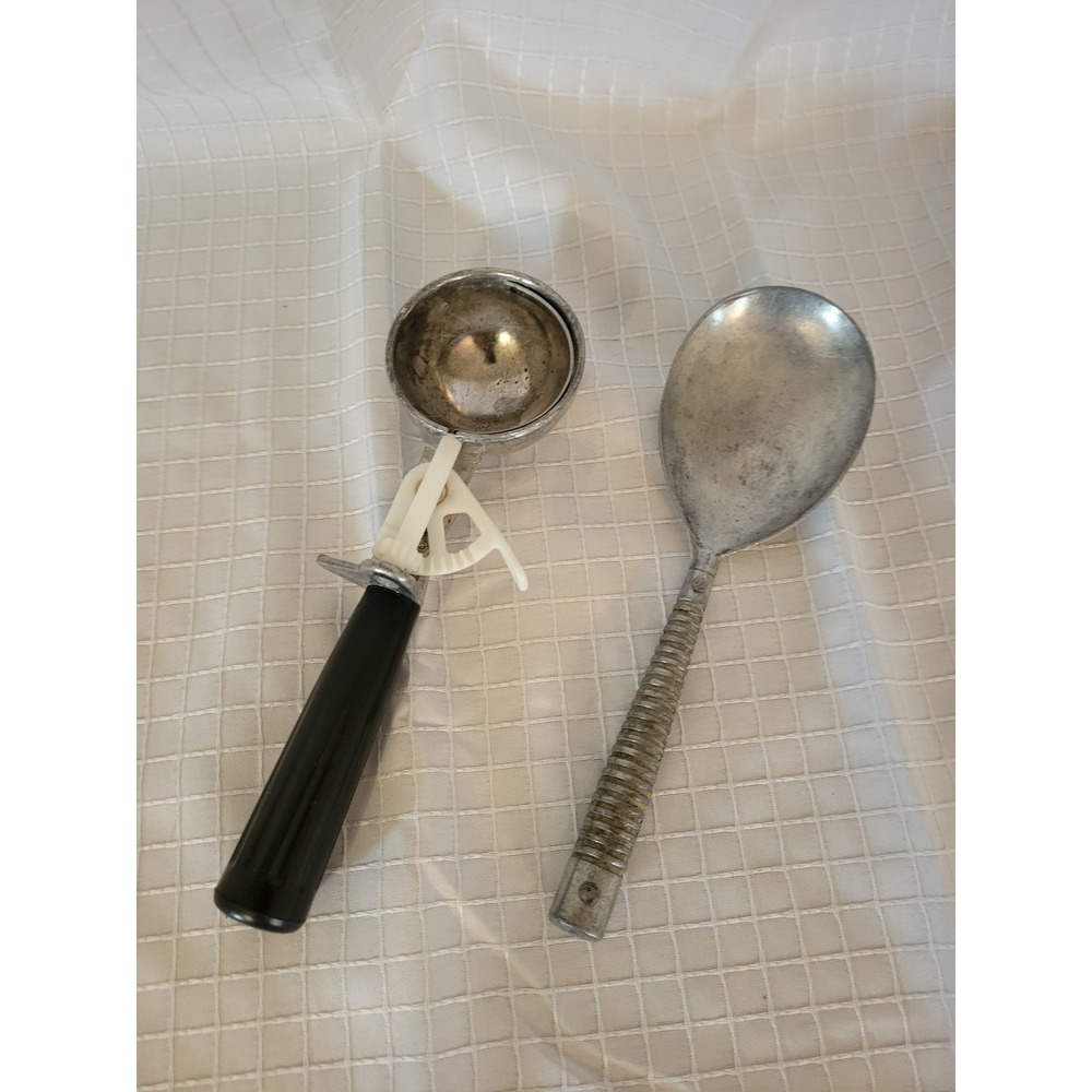 Vintage Ice Cream Scoop Set Mechanical Lever Disher and Aluminum Spade Silver